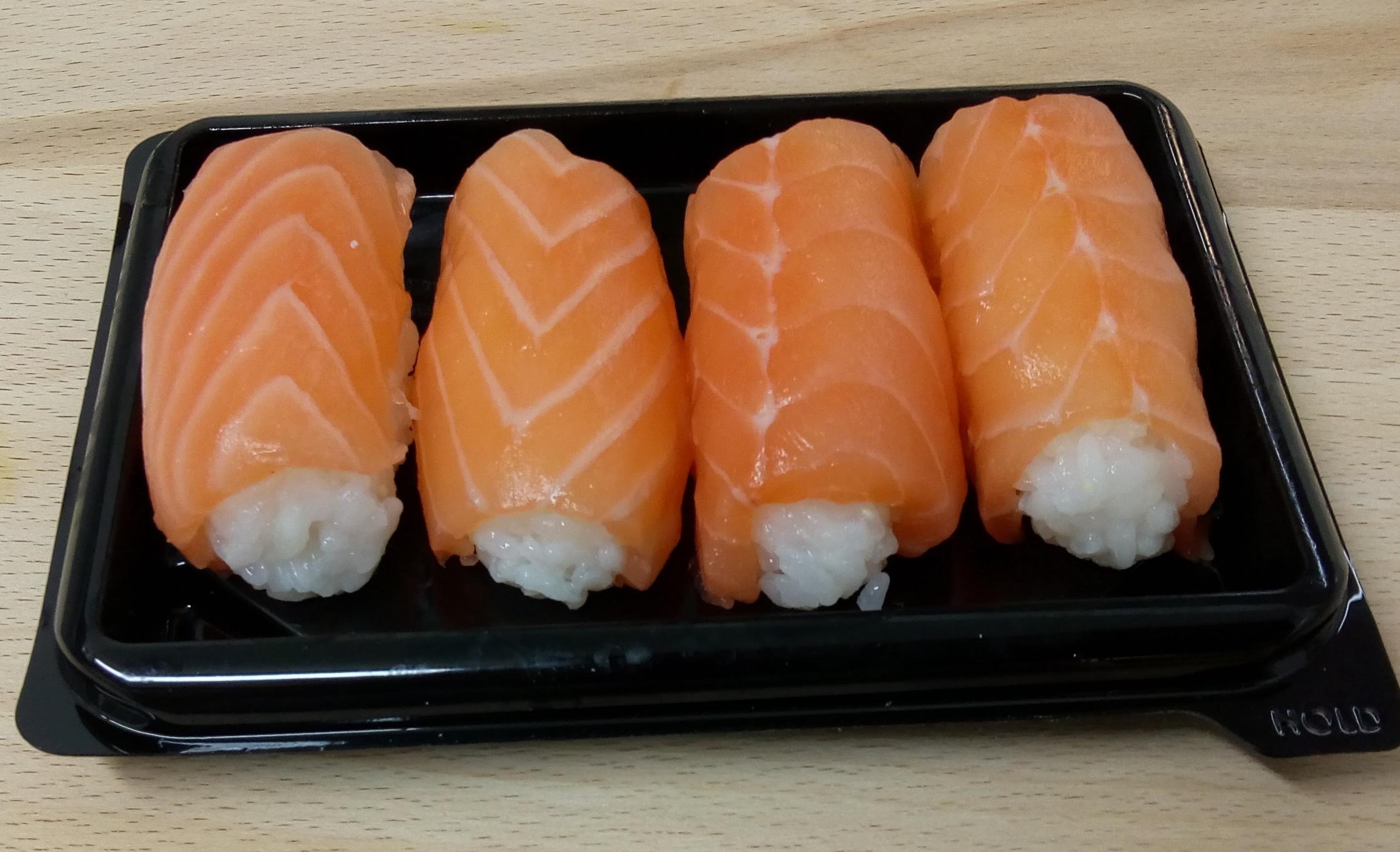 4 nigiris de saumon